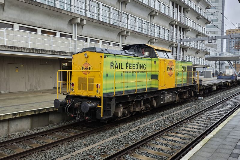 Werkzaamheden aan verbreding perron Utrecht Centraal